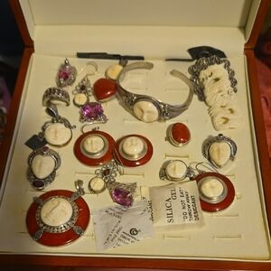 Elegant Red and Cream Jewelry Set